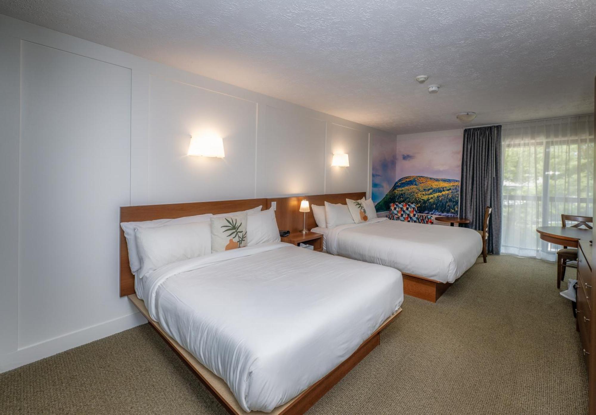 Clarion Pointe La Malbaie Hotel Exterior foto